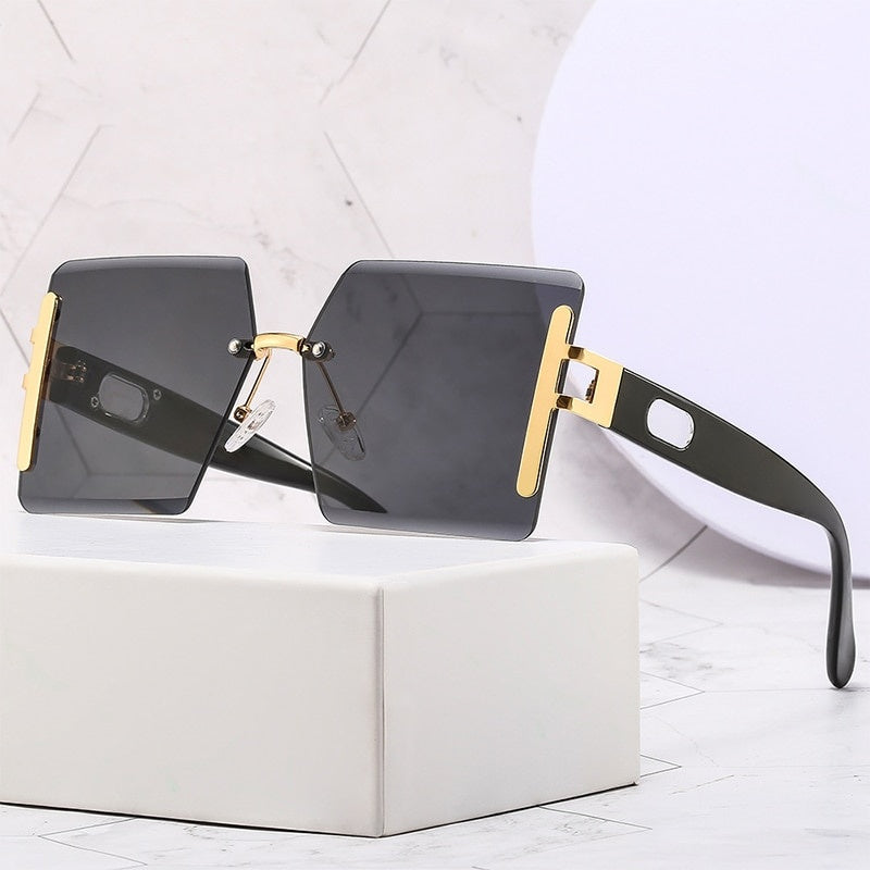 Gorgeous Square Frame Sunglasses